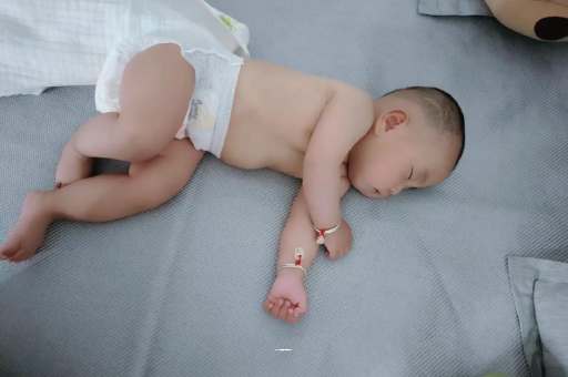 邵阳怀孕多久会显肚子